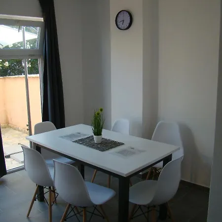 Apartament Konstruktivan Vir
