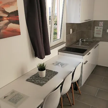 Apartament Konstruktivan *