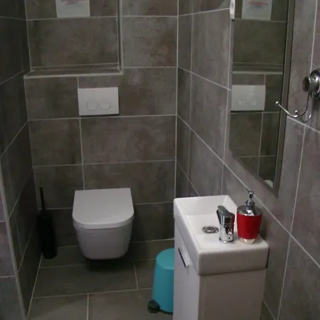 Konstruktivan Apartament Vir