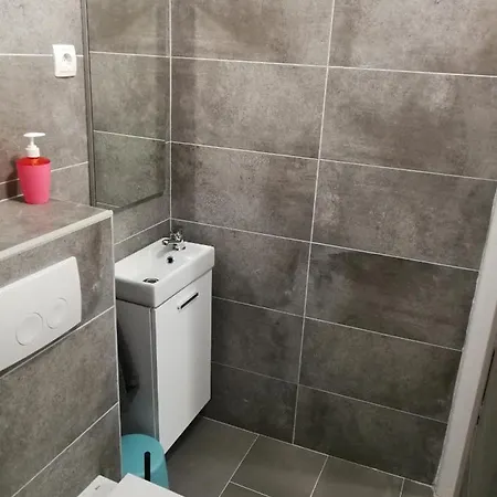 Apartament Konstruktivan