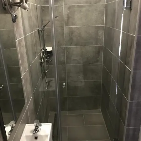 Konstruktivan *